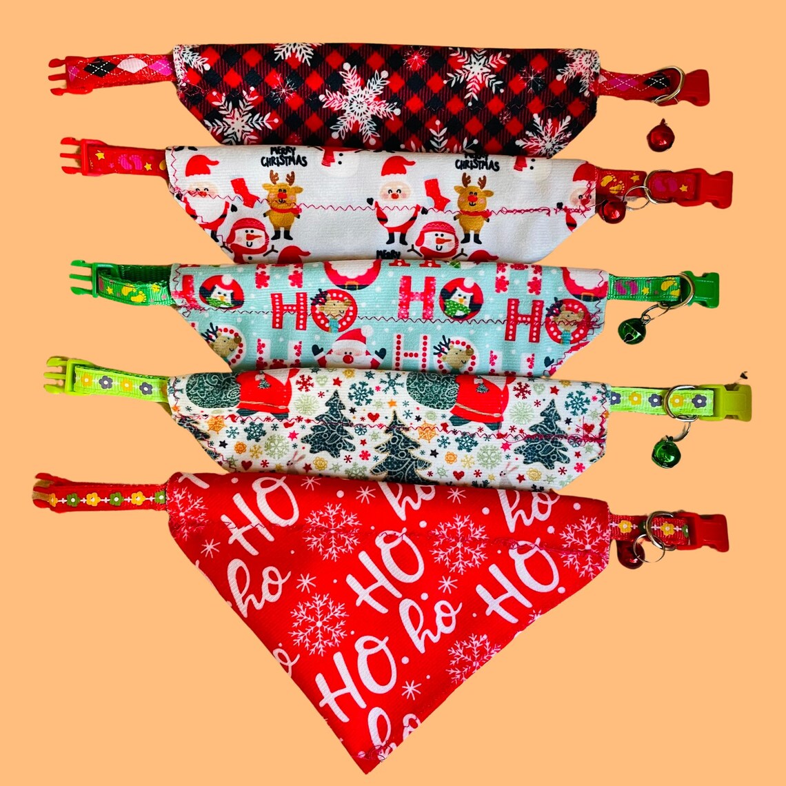 Huisdierbandana met ingebouwde halsband voor Kerstmis voor kleine katten en kleine honden - Verstelbare halsband inbegrepen (alleen tot 11 inch)